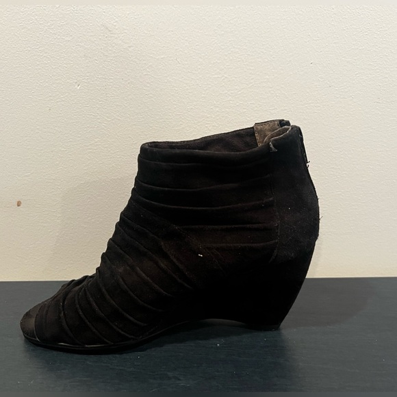 AEROSOLES women’s suede black ankle open toe booties/size 6 - Picture 8 of 11